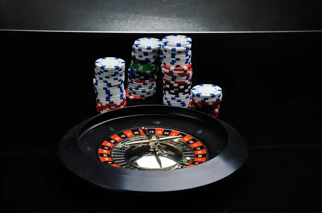menangcuan55 platform dashboard showing football markets and live-dealer tables